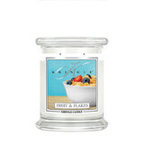 Αρωματικό κερί Kringle Candle Fruit & Flakes μεσαίου μεγέθους 2-φιτίλι (411 g)