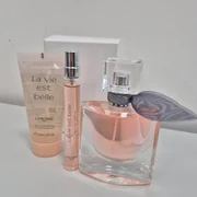 Lancome La Vie Est Belle Σετ δώρου αρωματικό νερό 30ml + αρωματικό νερό 10ml + αφρόλουτρο 50ml - no box
