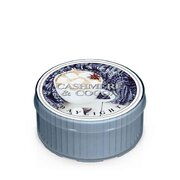 Κερί Kringle Candle με αρωματικό κασμίρ & κακάο (35 g)
