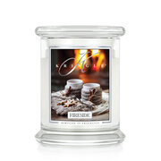 Kringle Candle Fireside αρωματικό κερί μεσαίο 2-φιτίλι (411 g)