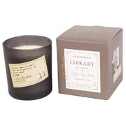Paddywax Library Αρωματικό κερί John Steinbeck σε συσκευασία δώρου 6,5 oz (184 g)