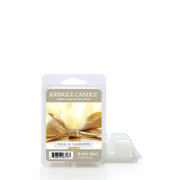 Κερί Kringle Candle με άρωμα χρυσού και κασμίρι (64 g)