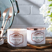 Kringle Candle FARMHOUSE Αρωματικό κερί πράσινο μήλο & ρόκα 411g
