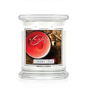 Kringle Candle Αρωματικό κερί Cherry Chai μεσαίο 2-φιτίλι (411 g)