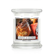 Kringle Candle Cognac & Leather μεσαίο αρωματικό κερί 2 φυτιλιών (411 g)