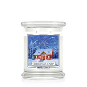 Kringle Candle Χριστουγεννιάτικη καμπίνα μεσαίο αρωματικό κερί 2 φιτιλιών (411g)